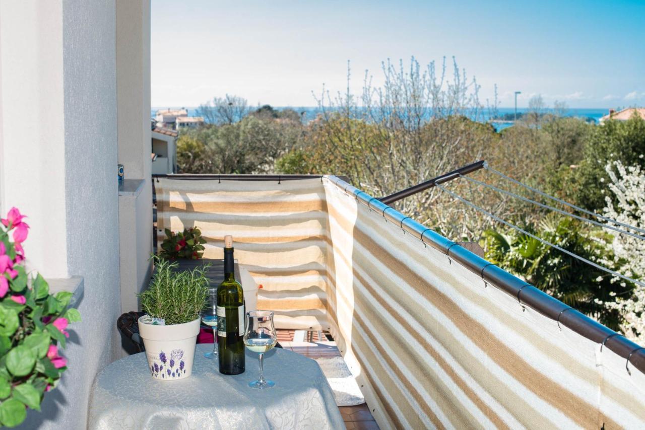 Apartment Studio Lara Rovinj Exterior foto